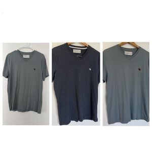 BUNDLE OF 3 Abercrombie V Neck Short Sleeve T Shirts in Navy and Teal Size L